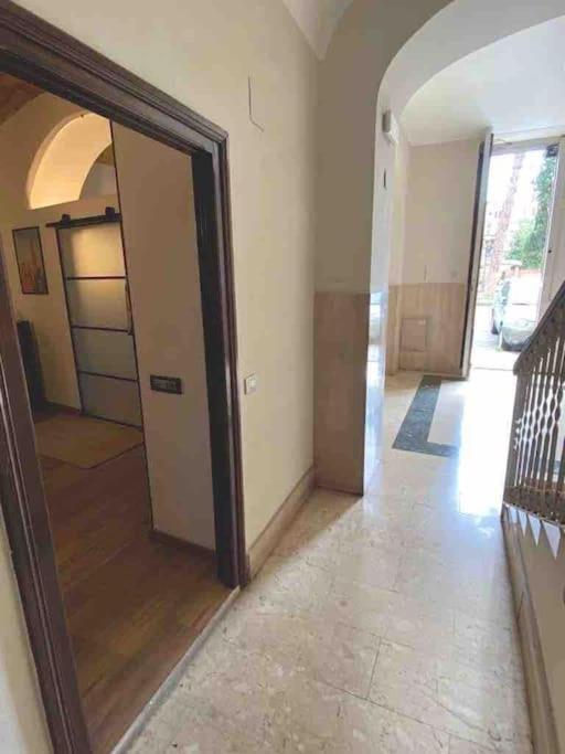 New Look8 Vatican Home Рим Экстерьер фото